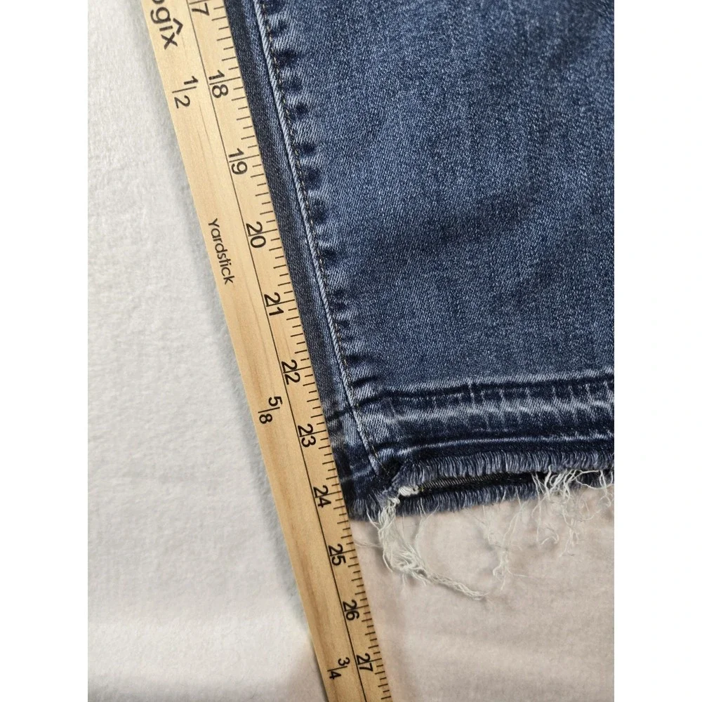 Eddie Bauer Women's Blue Denim Jeans, Size 12, Slightly‎ Curvy Fit, Straight Leg